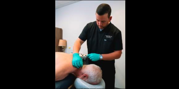 Dry Neeling treatment at Swank Chiropractic Sports Medicine
