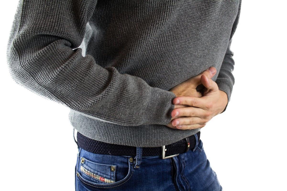 Acid reflux symptoms upper back pain