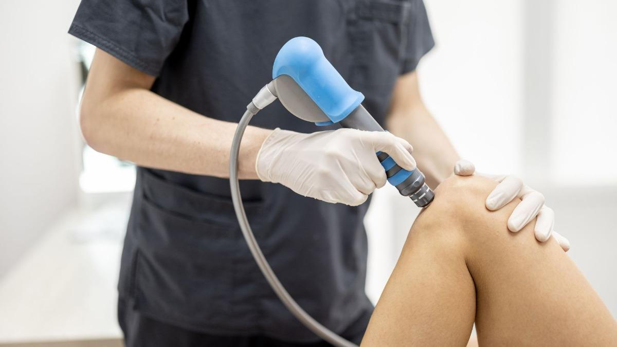 Does Laser Therapy Works for Knee Pain?