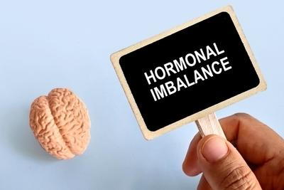 Concept image for HI with brain and black board.