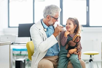 Pediatrician-and-Child-During-Well-Child-Visits