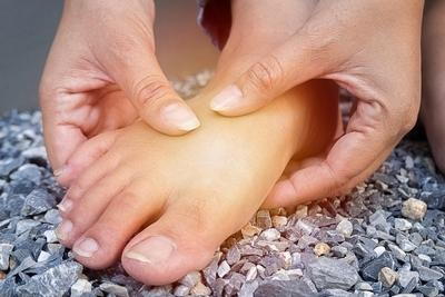 Illustration of foot arthritis in highlights