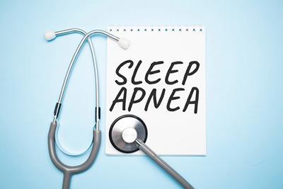 Stethoscope-and-Sleep-Apnea-Text-Concept