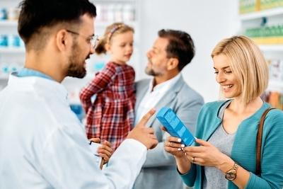 Doctor with the family on clinic.
