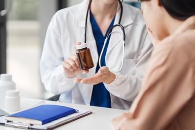 Patient-wtih-Diabetes-Visits-Doctor-for-Treatment