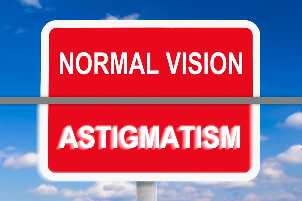 Normal-Vision-vs-Astigmatism