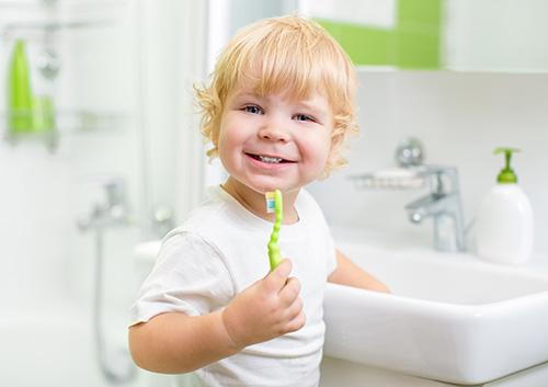 What Kind Of Toothbrush And Toothpaste Should My Child Use?