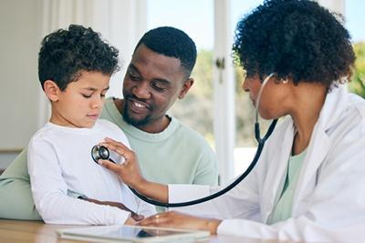 Child's-Well-Visits-with-his-Parent-at-the-Children's-Doctor's-Clinic