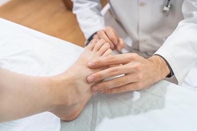 foot specialist treating common conditions in crestview and fort walton beach florida