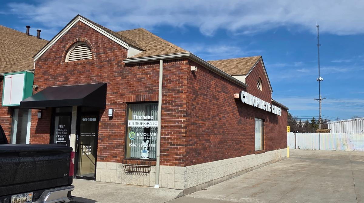 chiropractor Clinton Township MI – Dr. Nicholas Duchene at Evolve Chiropractic