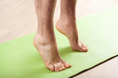 Heel-Raise-Exercise-for-Strengthening-the-Calf-Muscle