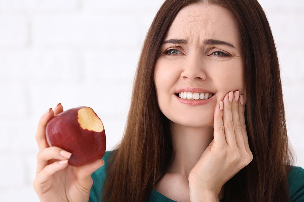 fix pain while eating chewing mississauga dentist