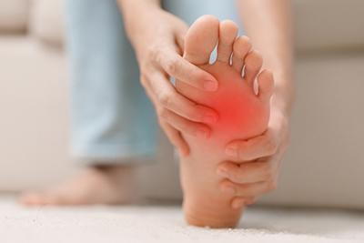 Diabetic-Woman-with-Foot-Pain