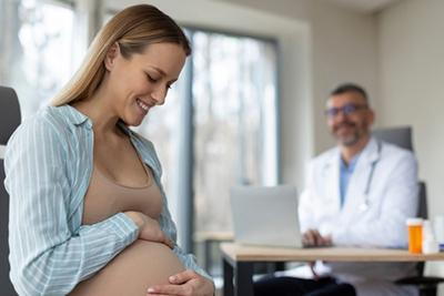 Children's-Doctor-During-Prenatal-Visit