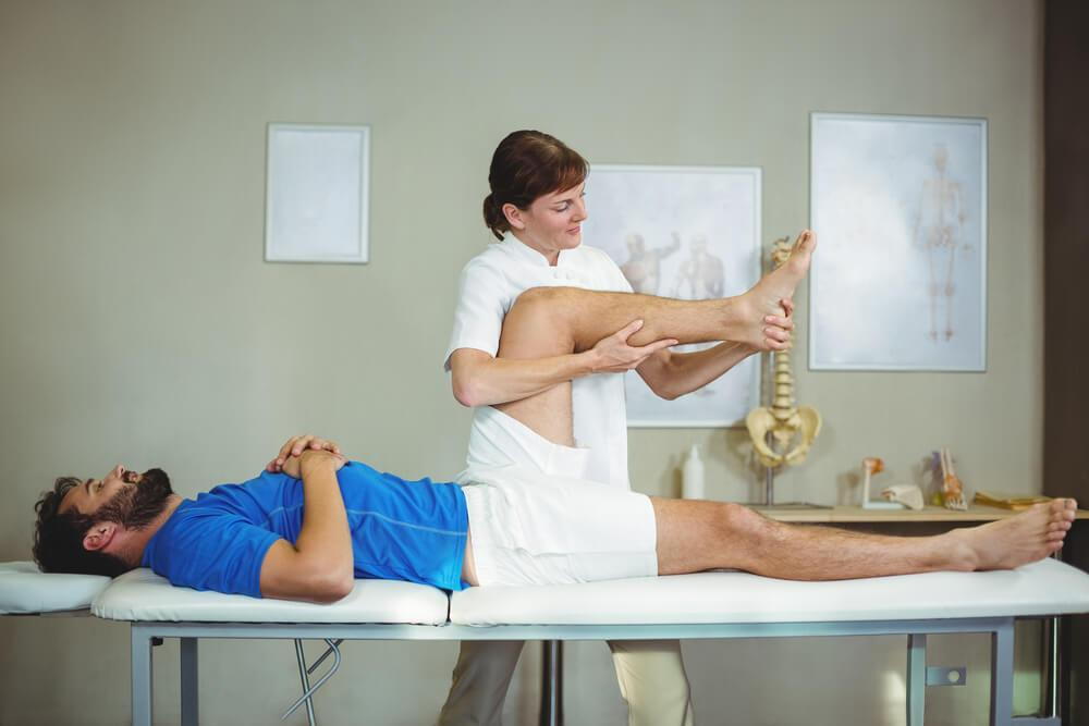 Seeing a Chiropractor For Knee Pain Advanced Chiropractic