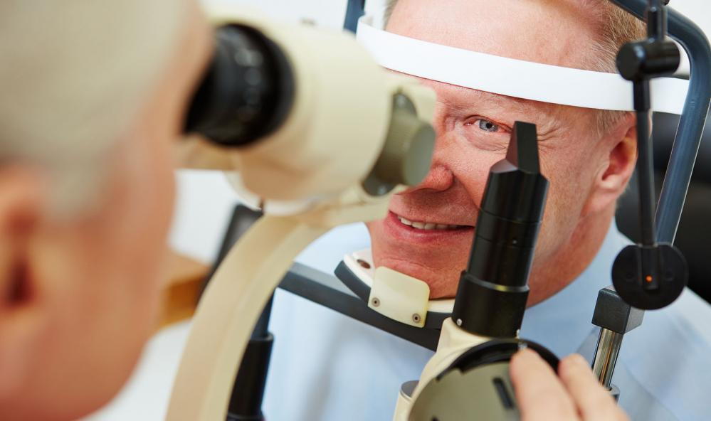 Eye exams, Elko Optometrist, Elko optometry, Senior eye exams