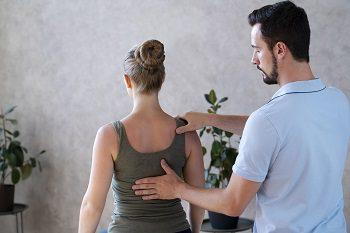 Managing Back Pain in Modern Lifestyle through Chiropractic Care